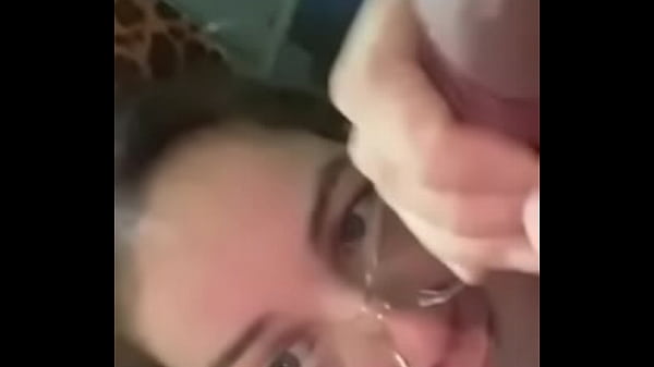 Casada mamando corno