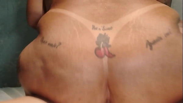 Coloquei ele pra morar aqui em casa porque minh...