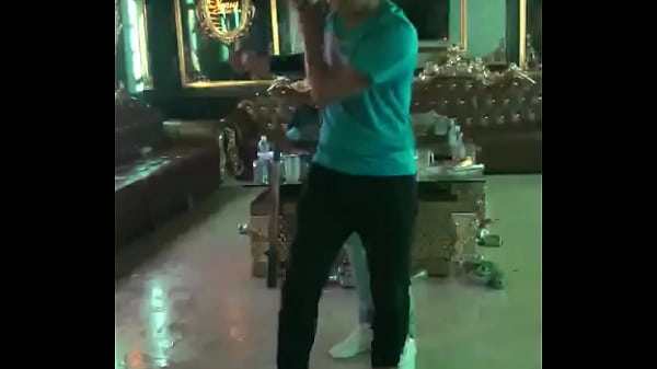 Chỉ l&agrave; vui qu&aacute; th&ocirc;i m&agrave;