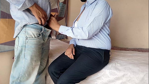 Download Video - भारतीय स्कूल गर्ल अविवाहित सेक्स ओयो में लीक एमएमएस Xxx&comma; देसी गांव GF तंग चूत चुदाई