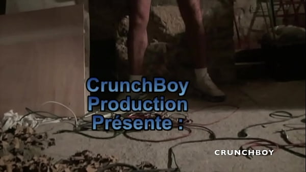 328 straight boy fcked by gay in discret place