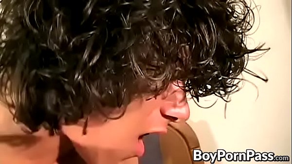 Sucking on some hard twink cock so it gets read...