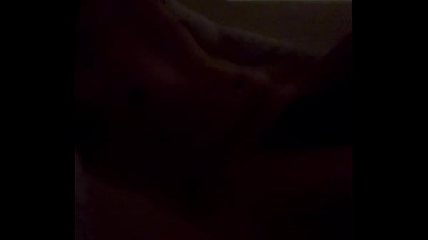 Joven ladrón va loco y desnudo a robarse la rop...