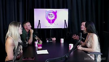She doesn't do some fetishes, her grandmother used to do footjobs, she doesn't do things for money and she's divorced - Teh Angel & Ktal (SHEER/RED)