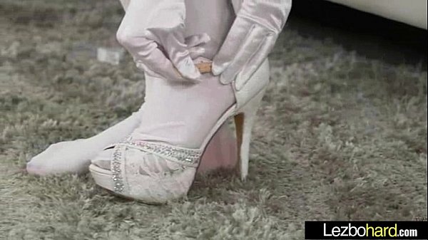 (Stephanie Carter & Shane Blair) Superb Horny Lesbians Have Fun In Front Of Cam mov-27