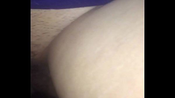 Fucking the bosses daughter in the car parking lot - Real amateur