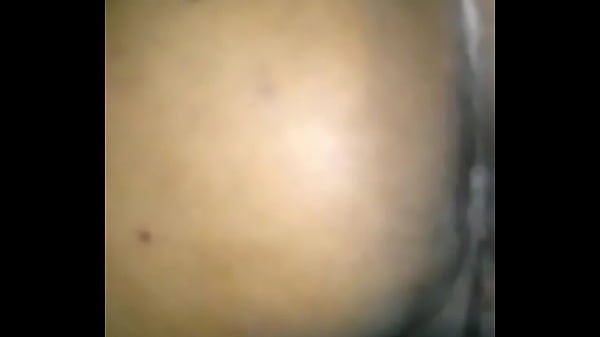 red shakes dat ass for babyziggy