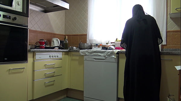Turkish muslim maid has rough anal sex with her employer in Istanbul