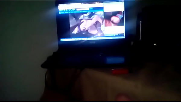 火辣的金发女郎在轮奸