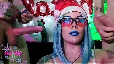 Download Video - BLOGUEIRA HUMILHA CORNO PUBLICANDO VIDEO COM SEUS PRIMOS DOTADOS NO NATAL