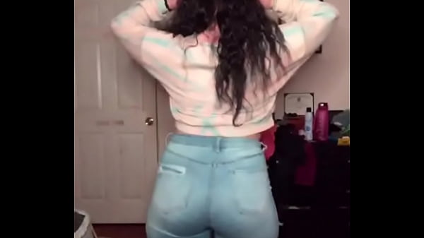 Pawg shaking that ass