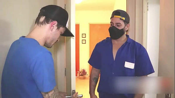 The Dirty Plumber (Erick Diaz and Victor Ferraz)