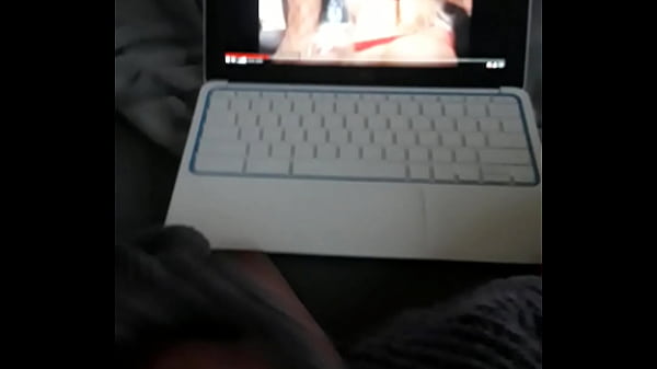 WATCH THE CUM OZZZ OUT MY DICK.