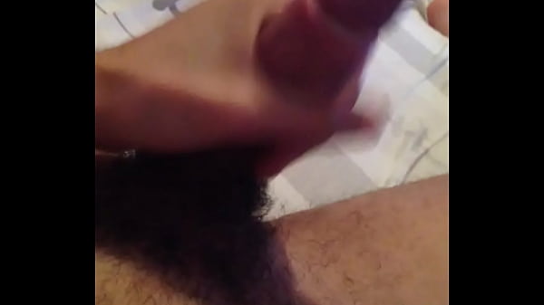 Tocando uma na cama