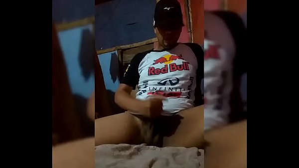 Novinho cafuçu batendo uma