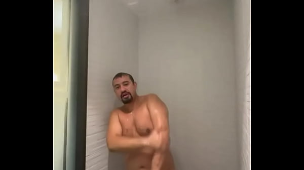 Retweet if you like the big-bellied, big-dicked slut! And don't waste any time and pay right away to cum...