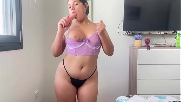 I'm very hot and I can make you a personalized video on my sheer link
