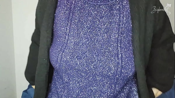 Come see me get off with my big natural tits and alluring pussy mask