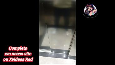 I let the delivery guy ejaculate inside me without a condom, my husband came home from work and caught us! Real amateur video.