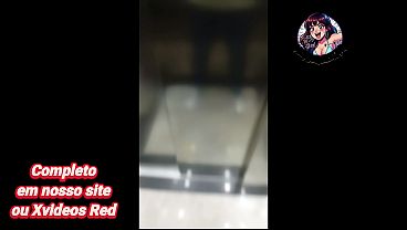 I let the delivery guy ejaculate inside me without a condom, my husband came home from work and caught us! Real amateur video.