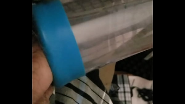 Pompage De Ma Bite Avec Ma Pompe. Enfiler