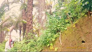 BBW African Amateur Goddess Got Fucked By BigDick Softkind in the bush