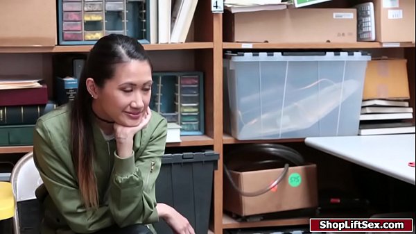 Asian thief seduces officer to have sex