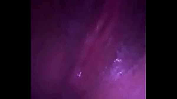 Elle Se Masturbe Sous La Douche