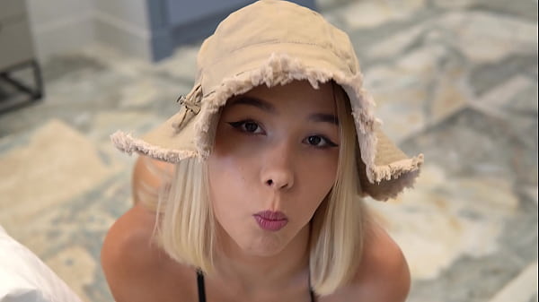 KarinaLin - We bring you to anal orgasm