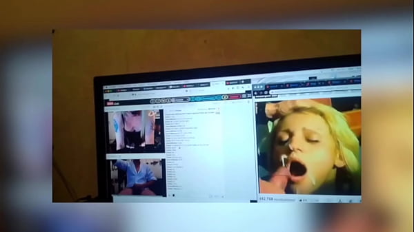 Tv rubia se masturba por chat