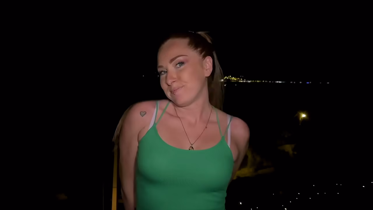 Lyia, una pequeña traviesa tímida pero hambrienta
                    blonde amateur beauty redheads france small tits muchos negros