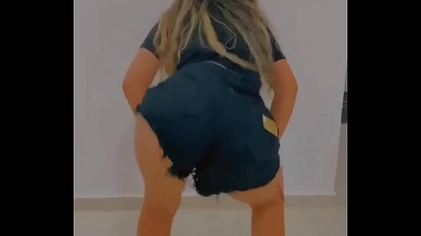 sofia dancing at home 2