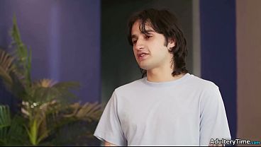 Elias Cash Bangs His Huge Titted Stepmom Dee Williams