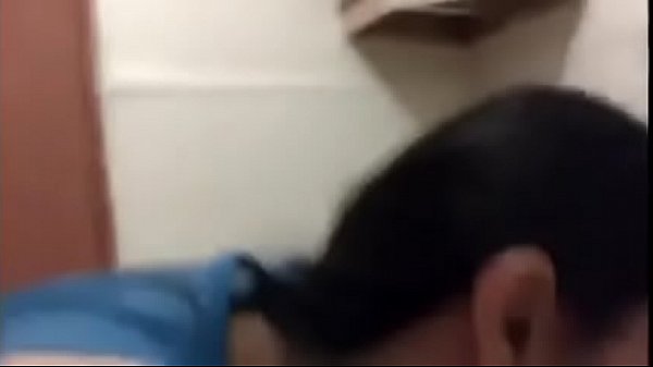 Download Video - Flakita golosa mamando y cogiendo rico