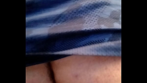 Hugo2219 puppy soumi en cage chasteté joue avec...