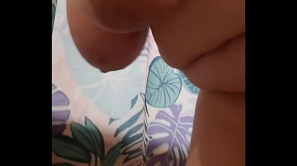 thumb clapping