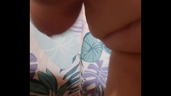 thumb clapping