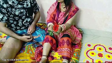 On the festival of Holi I called dever  to my house and had sex with him I enjoyed it very much Indian desi fucking pussy