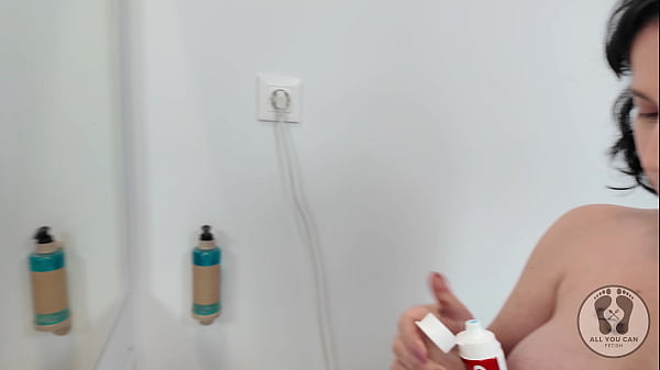 4K DENTAL HYGIENIST ROUTINE MOUTH FETISH CLOSEUPS IN TOPLESS
