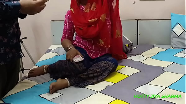 XXX Sex for money with Indian xxx hot call girl at room! with clear hindi