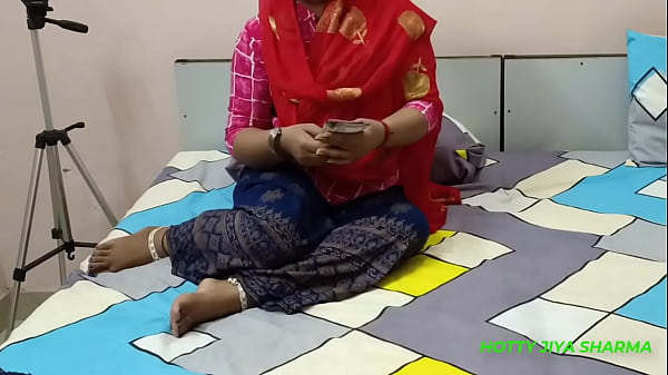 XXX Sex for money with Indian xxx hot call girl at room! with clear hindi
