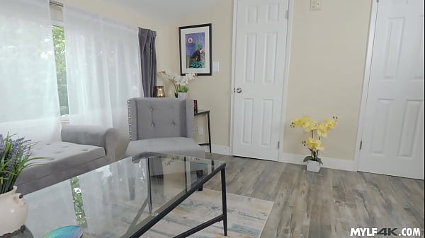 Christy Love made her pussy extra wet