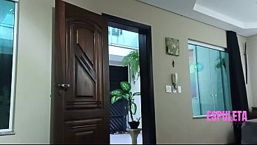 PRÉVIA- Namorado do seu tio te ajudando a bater sua punheta matinal