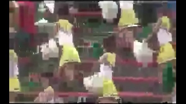 Female college's cheerleads