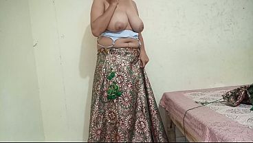 Brother came to button up the blouse of his stepsister who was getting ready for the wedding and fucked her hard Hindi Audio