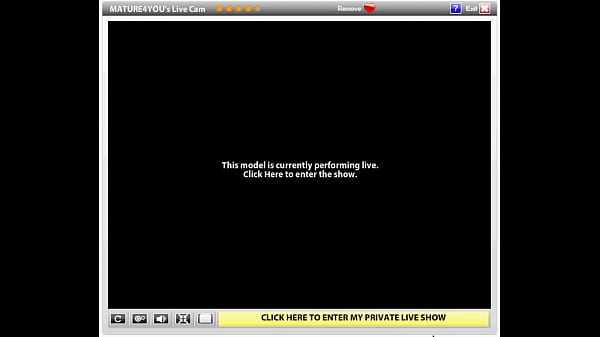 Webcam girl MATURE4U using her dildo