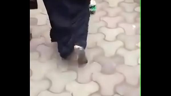 thumb big ass shake