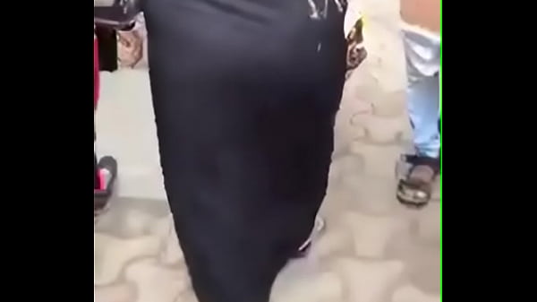 thumb big ass shake
