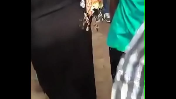 thumb big ass shake
