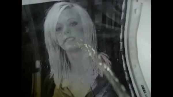 Pee on Kate Gosselin 1